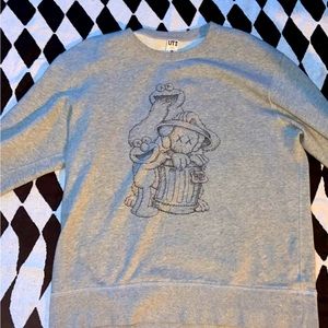 Kaws x uniqlo sweatshirt for 60